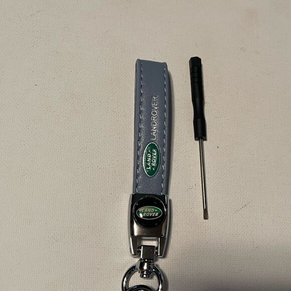 Land Rover Key Fob Keychain in Blue Leather NWT - Picture 3 of 5